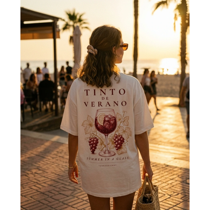 terrasdienst-tinto-de-verano-cinematic-sfeer-achterkant-gemini-v1 (2)